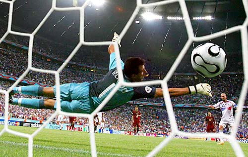 Data and Modelling in the Work of the Goalkeepers
