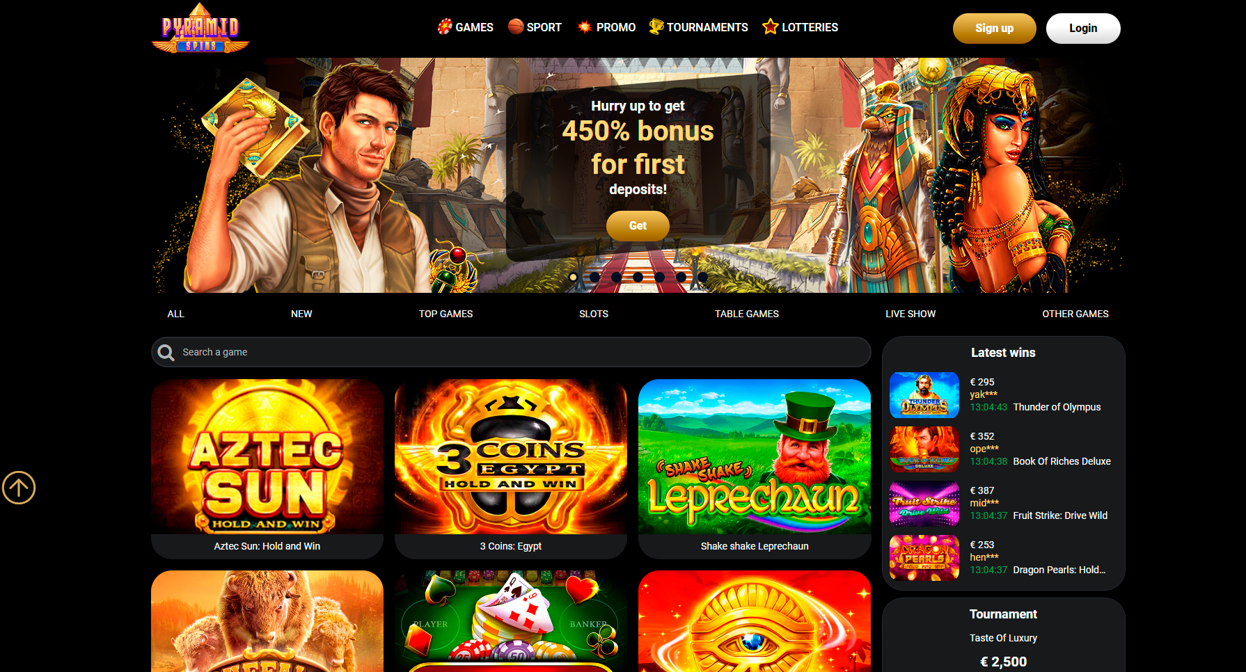 Pyramid Spins casino design and interface
